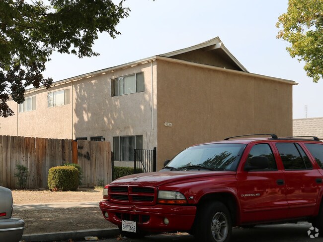 Foto del edificio - 3338 E Sierra Madre Ave, Fresno CA 93726