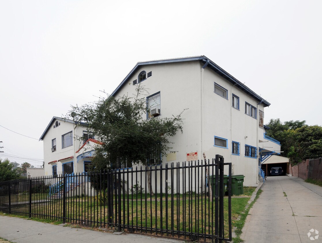 Building Photo - 3519-3525 1/2 Locke Ave.