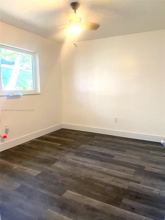 Foto del edificio - 1283 NE 109th St
