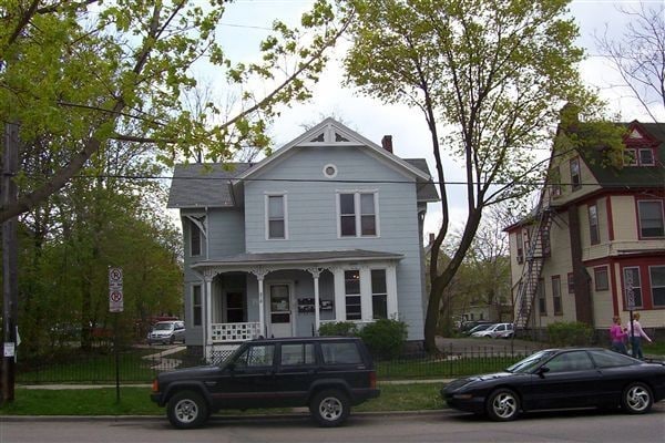 Primary Photo - 318 E Jefferson St