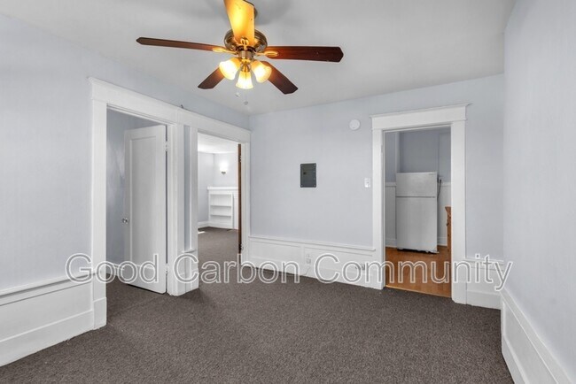 Building Photo - 8 E Depew Ave