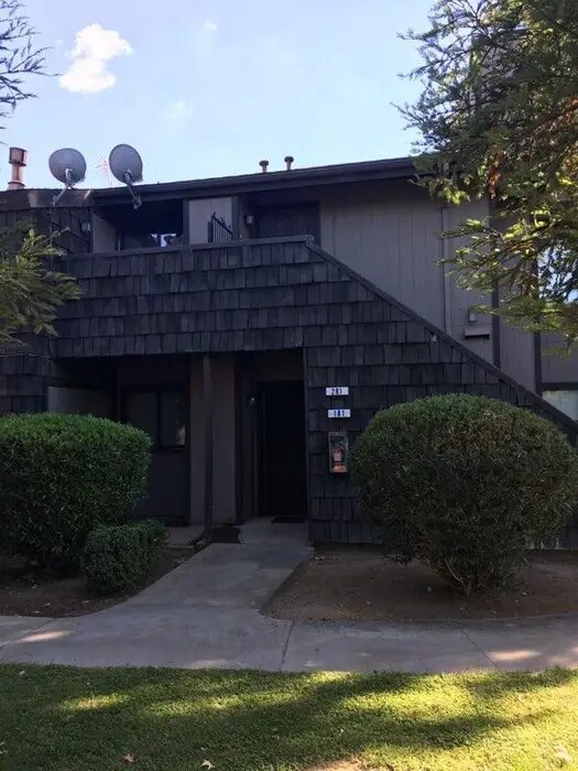 1151 S Chestnut Ave Unit 181, Fresno, CA 93702 Condo for Rent in