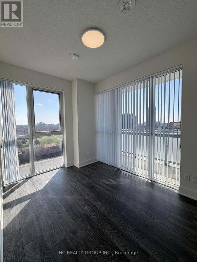 Building Photo - 188 Fairview Mall Dr