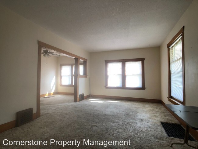 Building Photo - 1336 3rd Ave N