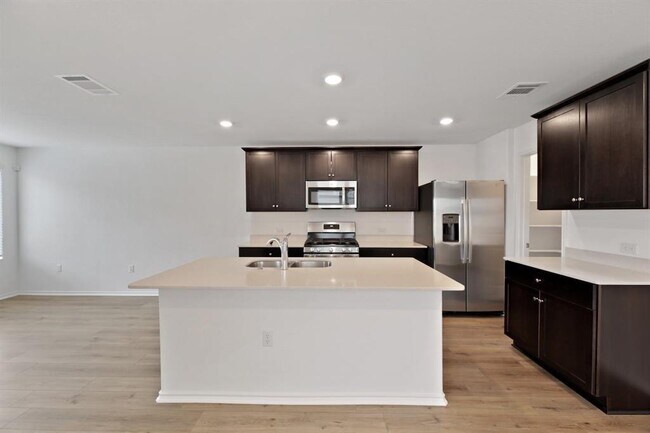 Foto del edificio - 12213 Rising Moon Ln