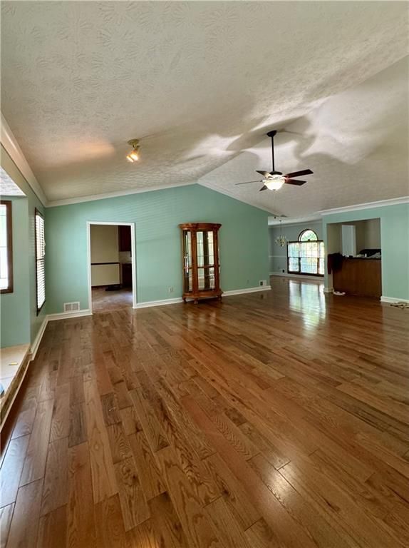 Foto del edificio - 910 Thousand Oaks Dr