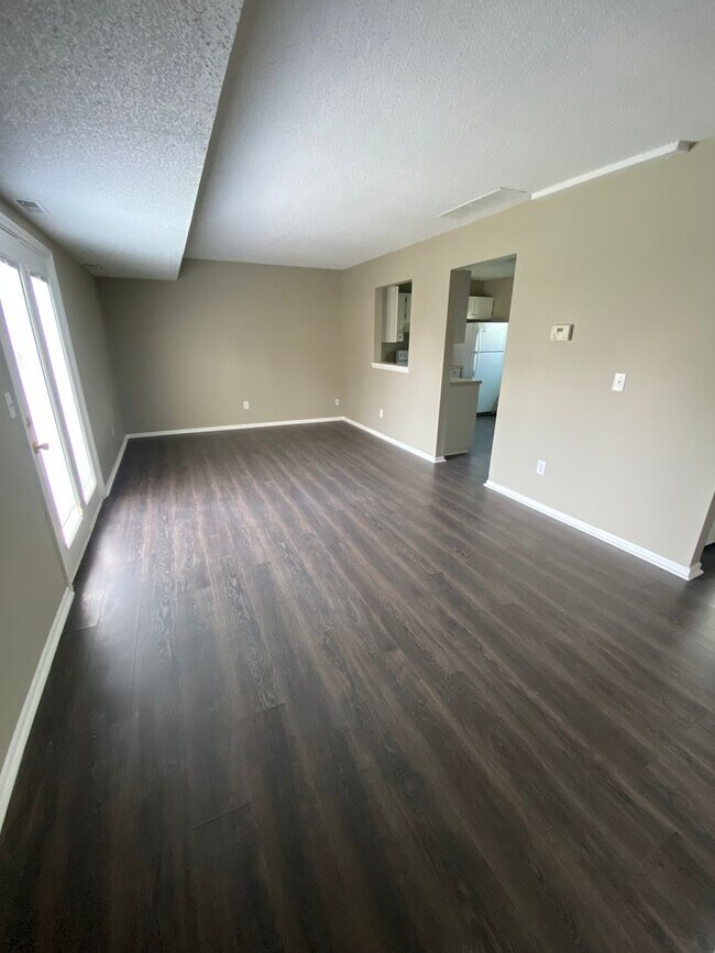 Building Photo - 712 Aurora Knoll Ln