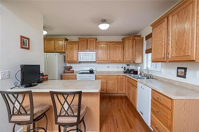 Building Photo - 10583 Timber Edge Dr