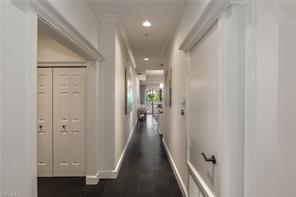 Building Photo - 555 5th Ave S