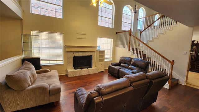 Foto del edificio - 9439 Blue Jay Way