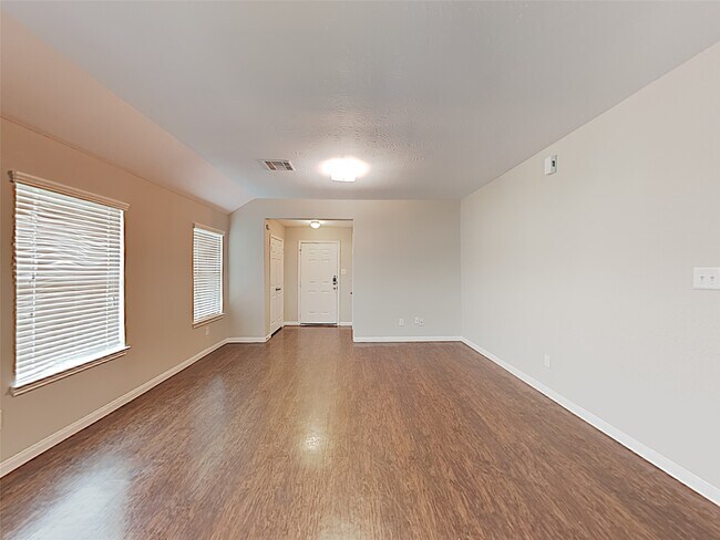 Building Photo - 21427 Wilona Way