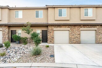 Building Photo - 370 W Buena Vista Blvd