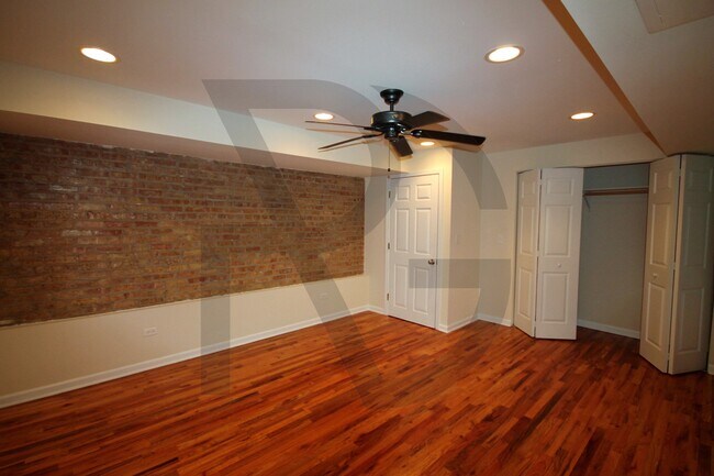 Foto del edificio - 436 W Surf St