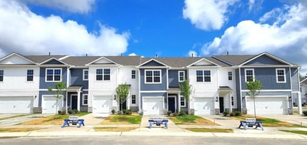 Building Photo - 153 Leo St