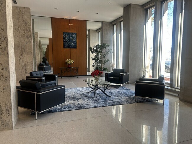 Foto del edificio - 4800 S Chicago Beach Dr