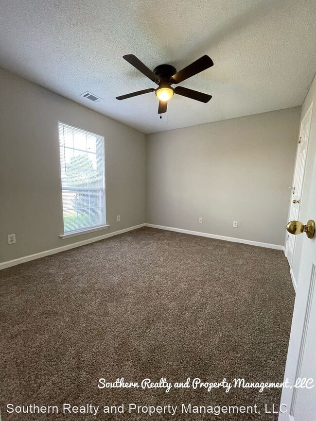 Building Photo - 4 br, 2 bath House - 92 Witten Ct