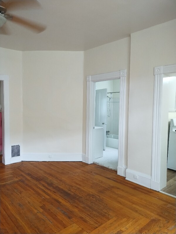 Foto del edificio - 536 Howell Ave