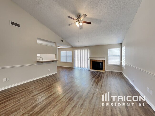 Foto del edificio - 1807 Wallingford Dr