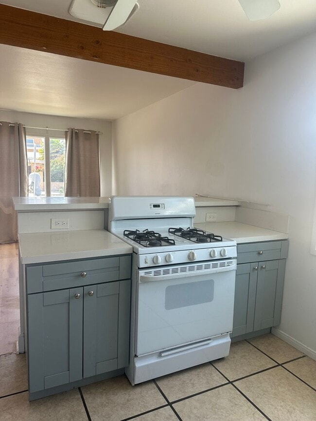 Building Photo - 3360-3364 Luna Ave