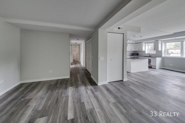 Foto del edificio - 531 N Ridge-007