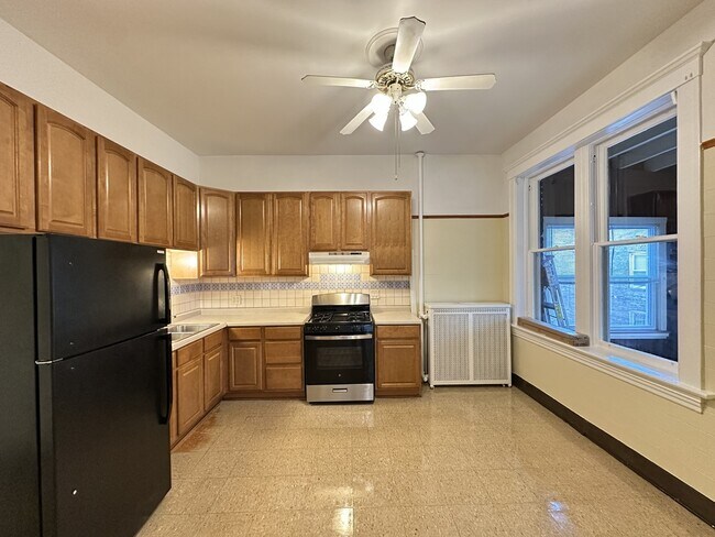 Foto del edificio - 2116 W Concord Pl