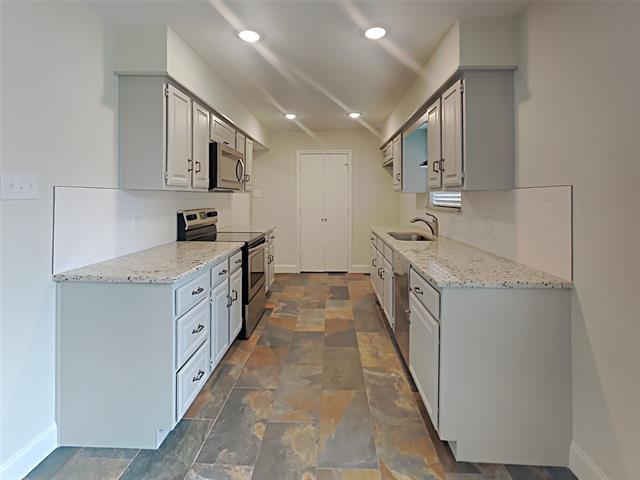Building Photo - 3129 Landover Dr