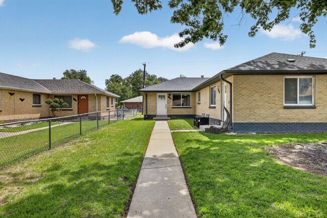 Foto del edificio - 2 bed 1 bath - Remodeled Home in Denver!