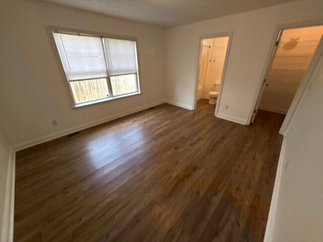Foto del edificio - 1015 N Gale St