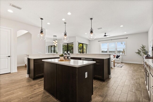 Foto del edificio - Ruby Lake