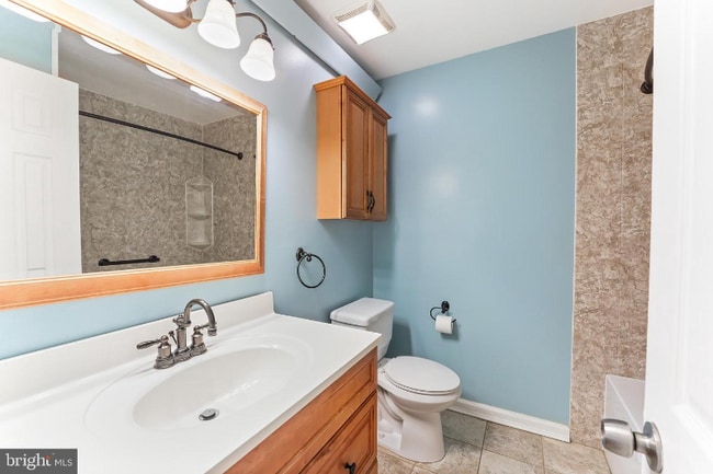 Building Photo - 200 Stirling Ct