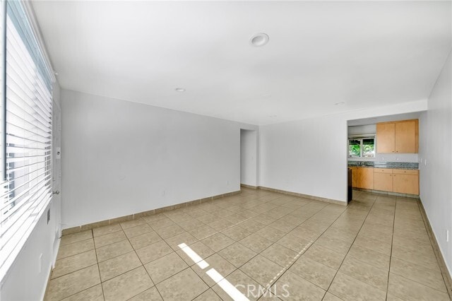 Building Photo - 14235 Sylvan St