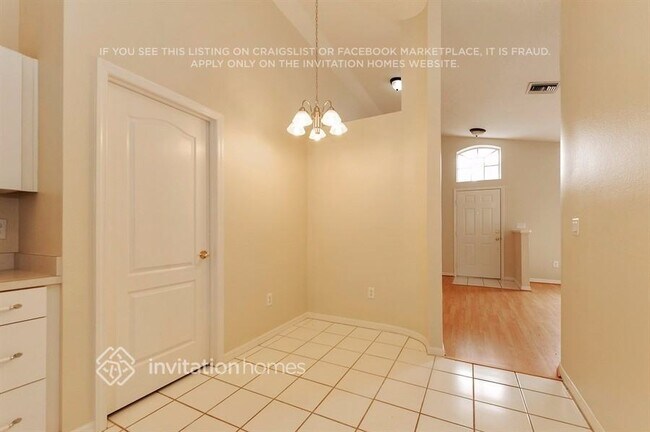 Building Photo - 25415 7 Rivers Cir