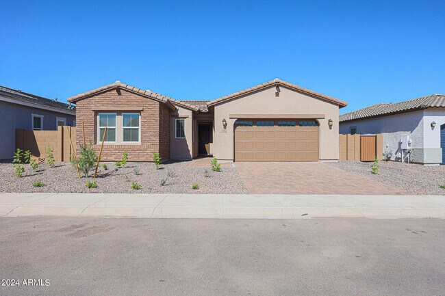 Foto del edificio - 7702 W Jackrabbit Ln