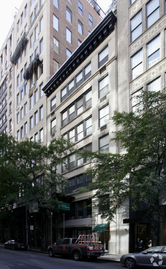 Foto principal - 136-138 W 22nd St