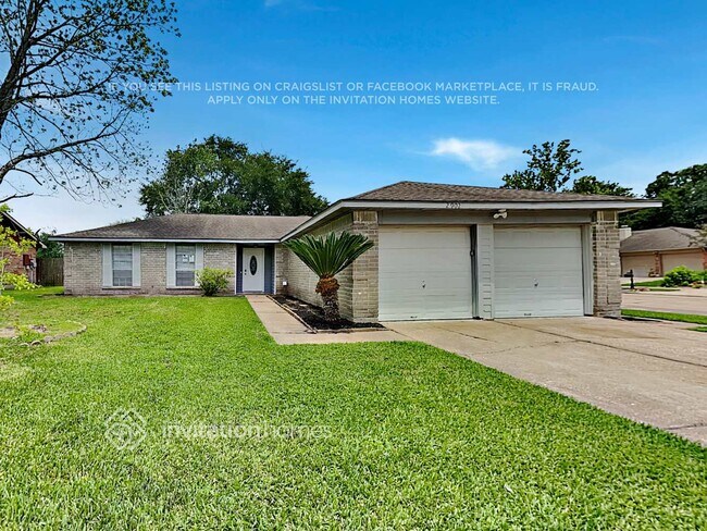 Building Photo - 2902 Early Turn Dr