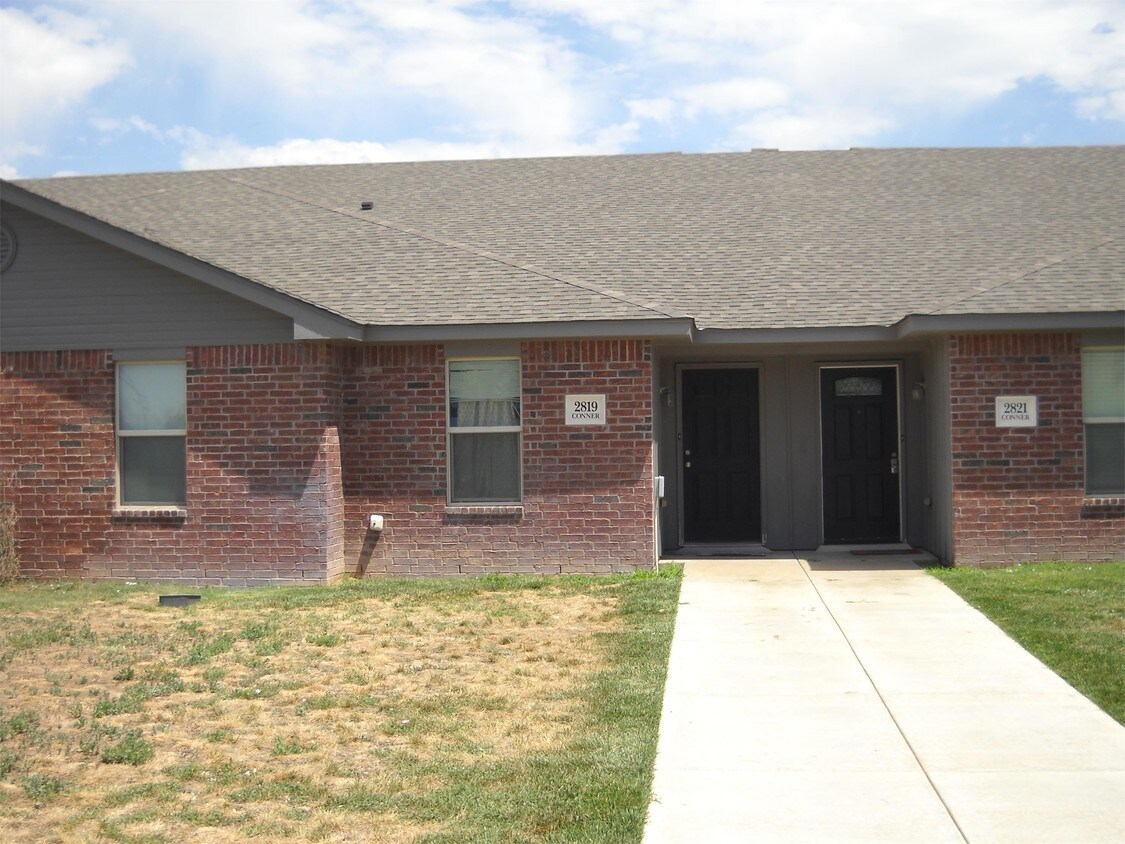 Foto del edificio - 2819 Conner Dr