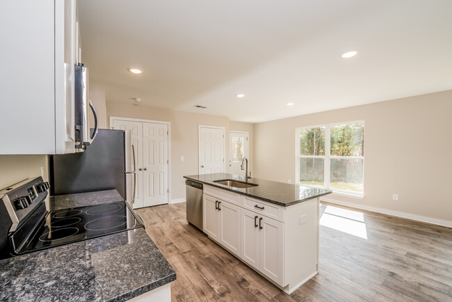 Building Photo - 10 Willowridge Lane