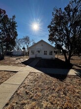 Building Photo - 1938 E 6th St