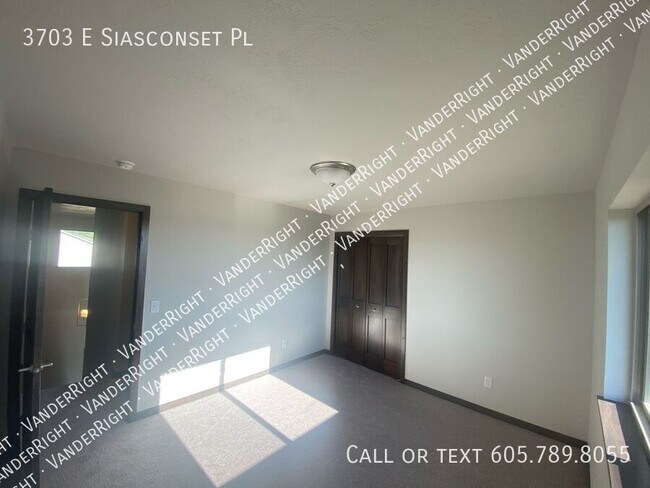 Foto del edificio - 3703 E Siasconset Pl