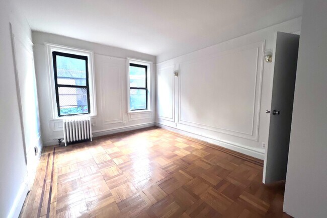 Foto del edificio - 615 Fort Washington Ave