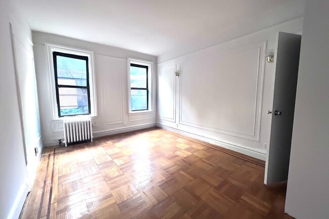 Building Photo - 615 Fort Washington Ave