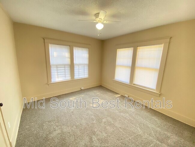 Building Photo - 924 N McNeil St