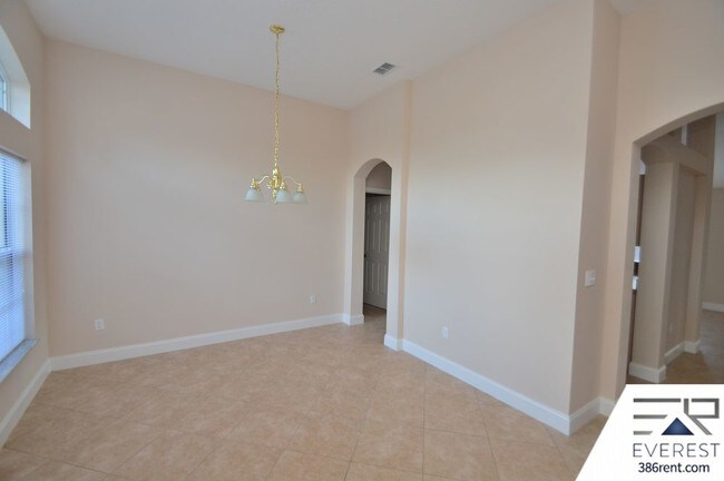Foto del edificio - 16 Phoenix Ln