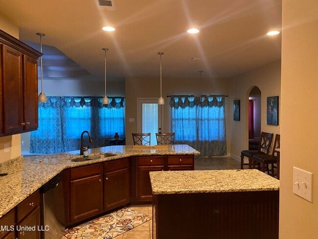 Building Photo - 6038 Red Gate Dr