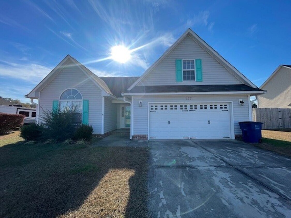 Foto principal - 133 Gallop Ct.