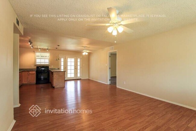 Foto del edificio - 3507 E Blanche Dr
