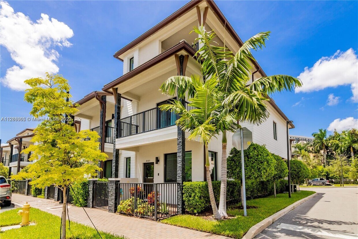 4663 NW 83rd Pkwy 22 Doral Fl 33166 Apartment for Rent in Doral, FL