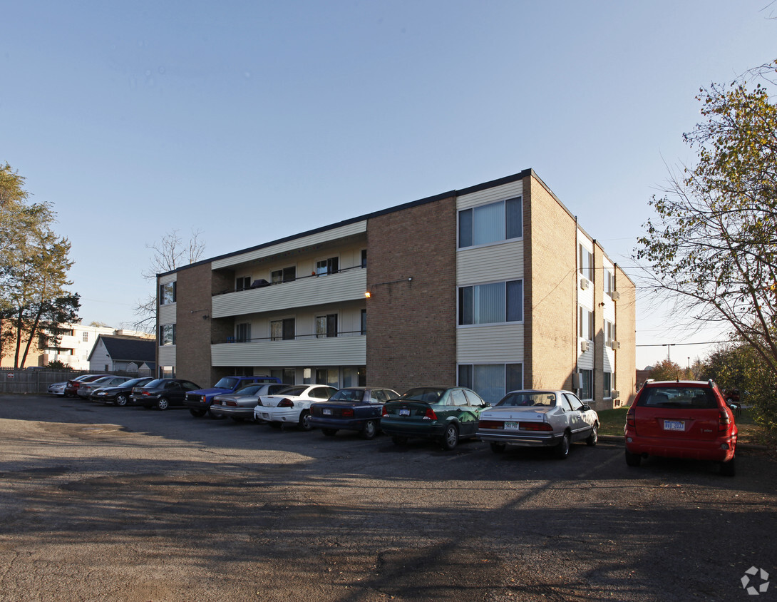 Building Photo - Renaissance Apartments