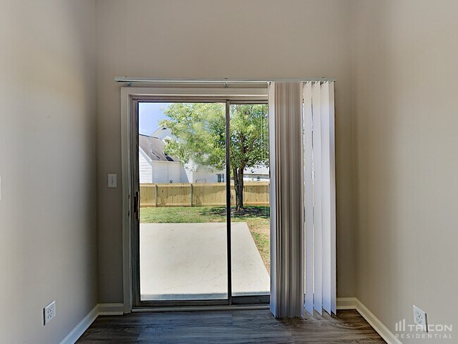Foto del edificio - 9607 Aventide Ln
