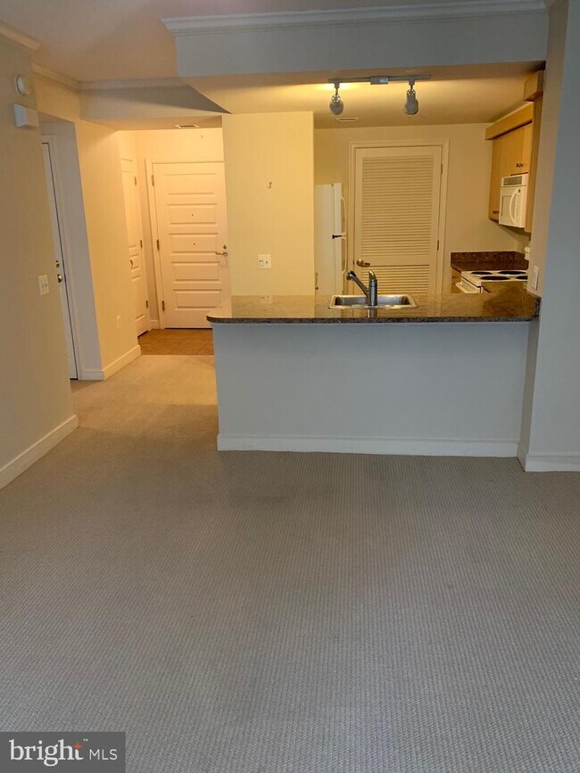 Foto del edificio - 631 D St NW